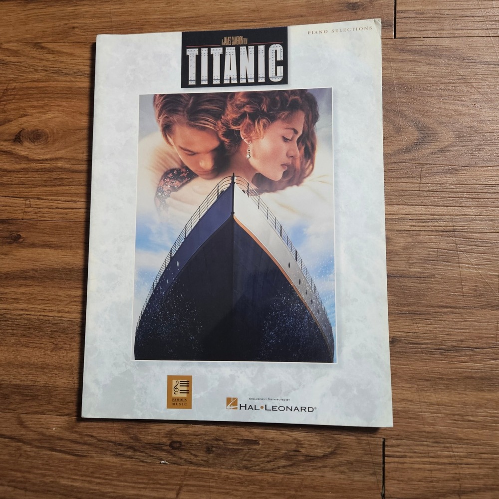 Titanic Piano Selections Sheet Music Hal Leonard My Heart Will Go On Celine Dion